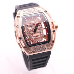 Boyuheng 43 mm gouden diamant holle schedel skelet wijzerplaat rode twee handen heren horloges transparante kwarts batterijbeweging horloge pols