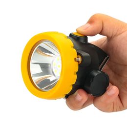 BOZZYS Venta de lámpara de tapa de luz fuerte Lámpara de tapa LED para exteriores Linterna montada en la cabeza Lámpara de pesca nocturna recargable Mineros 240301