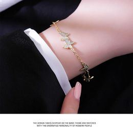 Bracelet Chain Field Watch Luxury diamant ingelegde vlinder Vrouwen Persoonlijkheid veelzijdige trend mode hart hoepel oorring