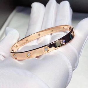 Bracelet Classic Designer Bracelet European Fashion Cuff Cuff Bracelet Bijoux Femme Bracelet Bracelet en acier titane de haute qualité Bijoux Dhgate