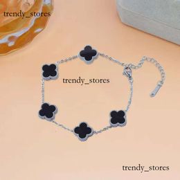 Bracelet Clover Diseñador Joya Joya Vanclef Braceletas de oro para mujer Pulsera Vanclef Luxury Plate de cuatro hojas de cuatro hojas Braclet 135