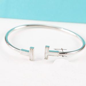 Bracelet bracelet de créateur bracelets de luxe bracelet ouvert simple pour cadeau de petite amie préféré tempérament de spectacle mince et doux très voyant