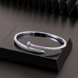 Bracelet Designer BracelHaute qualité pour votre choix Bracelets de créateurs de luxe Alphabet Design Valentine Cadeau Noble et élégant Femmes Bracelet bon sympa yy