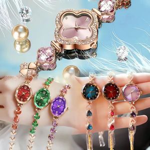 Bracelet Designer pour femmes Chaîne Luxe Trèfle à quatre feuilles avec pierres précieuses Alliage Plaqué Or Bijoux Bracelets Montre de haute qualité