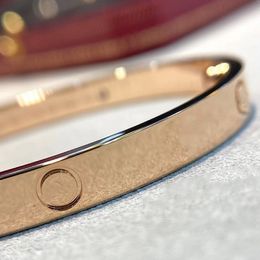 Pulseira designer de jóias moda pulseira de ouro das mulheres pulseiras de luxo masculino marca 6 mm aço inoxidável 4 pedra com caixa