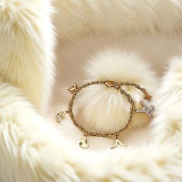 Bracelet de styliste, nouvel Alphabet floral incrusté de diamants, bijoux de tempérament, bijoux