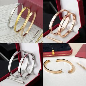 Armbandontwerper schroef mode sieraden charmante titanium staal goud armband merk sieraden dames gratis levering kerstmoeder cadeau