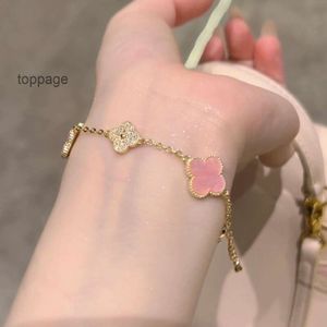 Pulseira Designer Van Four Leaf Clover Pulseira Cleef van Clover Pulseira Designer de Luxo Rosa Trevo Pulseira Mulheres Incolor Luz Luxo Alto Grau Nova Tendência G