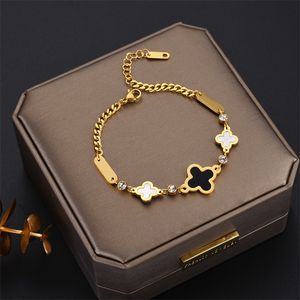 Bracelet femme bracelet en acier titane or 18 carats ins bracelet design vent version coréenne de la mode trèfle à quatre feuilles bijoux de célébrités du web