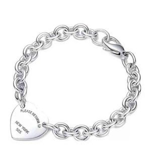 Bracelet pour femmes 925 en argent sterling pendentif en forme de coeur chaîne en forme de haute qualité marque de luxe bijoux petite amie cadeau Co G24864949