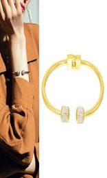 Bracelet pour les femmes Couple de mode Bangles Titanium Steel Homme personnalisé Designer Custom Charm Luxury Gold Color Punk Natural Stone6530418