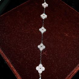 Bracelet Luxury Designer Link Jewellery Chain Vanca Kaleidoscope 18K Gold Van Clover Bracelet avec cristaux étincelants et diamants Cadeau parfait pour les filles MQ2I