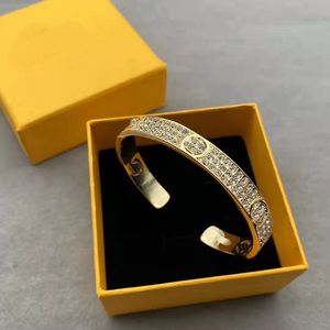 Ensemble de bijoux de créateur pour femmes, bracelets et bagues, strass, lettres de l'alphabet, cadeau pour femmes