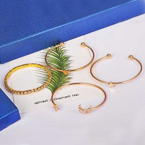 Armband Set Moon Star Sieraden voor Vrouwen Armbanden Luxe Paar Gift Boheemse roestvrij staal Boho Punk Indian Luxe Kpop Fashion Q0719