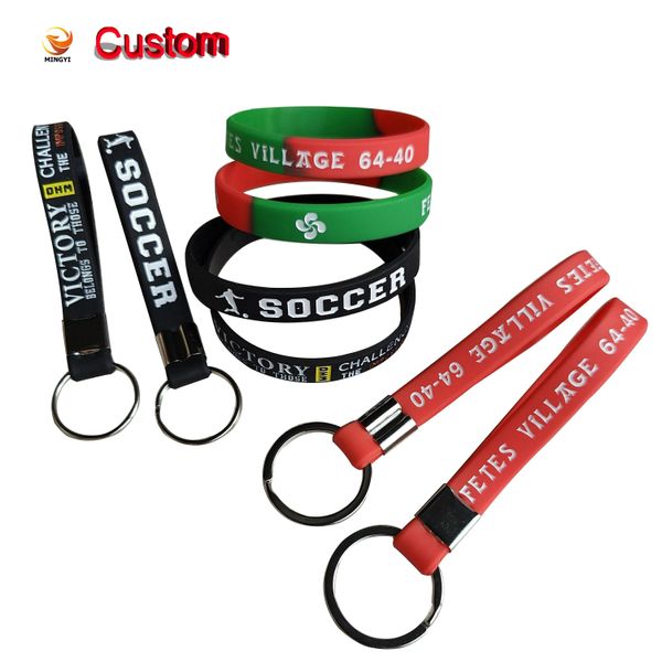 Bracelets 100 pièces porte-clés/100 bracelets bracelets personnalisés bracelet en caoutchouc gravé en creux pour les événements jeu Football basket-ball Sport