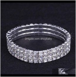 Armbanden 12 stuks Lot 3 rij bruids sieraden elastisch kristal strass stretch gold bangle armband hele bruiloft acc9625564