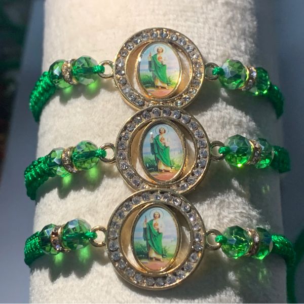 Bracelets 12 pièces Saint Jude Gold Tone Médaille avec Green Crystal STRING MAINT