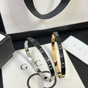 Bracelets Bangle Women Designer Brand design classique Gift en acier inoxydable Bijoux Boutique plaquée or bracelet