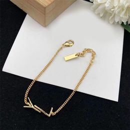 Armbanden ontwerper voor vrouwen man luxe charme brief y bruiloft 18k vergulde gouden zilveren damesketen vriendschap armband sieraden charme liefdesontwerper armband f23