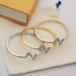 Bracelets Designer Bijoux Femmes Bracelets Designer Pour Femmes Rose Or Couleur Lettre Plaqué Or En Acier Inoxydable Amoureux De Mariage Cadeau Bijoux F9ns #