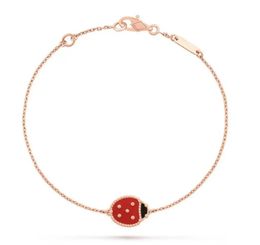 Pulseras Europa Lujo de primera calidad Famoso A estrenar 2022 Joyería de tendencia Color oro rosa Piedra preciosa natural Lucky Ladybug Pulseras de primavera