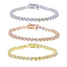 Bracelets Geometric Heart Tennis Bracelets Colorful Cumbic Zirconia Stone avec 3 couleurs chaîne pour les bijoux de la mode pour femmes tendance 2023