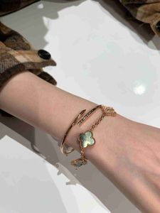 Armbanden Luxe dunne nagelarmband Designer armband voor vrouw rose top V-goud lichtgewicht high-end diamanten armband doos 240228