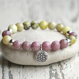 Armbanden MG0637 Nieuw Design Yoga Mala Armband Natuurlijke Lepidoliet Geel Howliet Armband Vintage Stijl Lotus Charm Yoga Armband