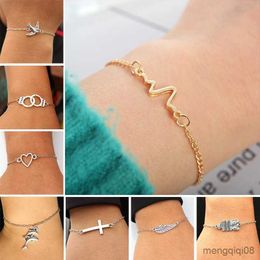 Bracelets personnalité femmes Bracelet en forme de coeur couleur argent alliage filles doux mignon bijoux pulseras moda R230614