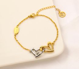 Bracelets Femmes Bangle Fashionable Classic18k Gold Silver Love Plated Link Condeau en acier inoxydable Cuff Braveur de bracelet Jewe2483618