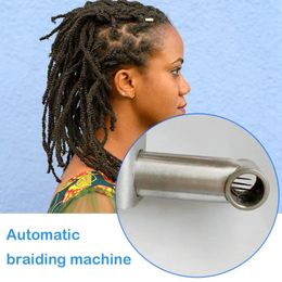 Braiders Mini Handheld Draagbare Deadlocs Gehaakte Vlechten Making Machine voor Snelle en Gemakkelijke DIY Dreadlocks Haar s 231025
