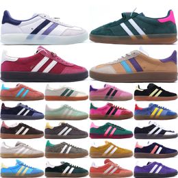 Top indoor gum mannen vrouwen hardloopschoenen leer casual ontwerpers zwarte kauwgom vetgedrukt oranje collegiale groene go outdoor platte sneakers maat 36-45