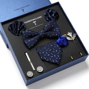 Marque 100% Silk Men's Tie Set Box Cadeau de luxe Tie Silk Tie Coldie Set 8pcs à l'intérieur de l'emballage festif Cravat Pocket Squares 240109