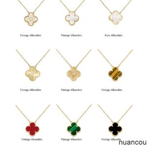 Marque 15mm Trèfle Collier De Mode Charme Fleur Unique Vans Cleef Collier De Luxe Diamant Agate 18k Or Designer Collier pour Femmes