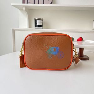 Marque 23SS Summer Stuff Sacks Femmes sac à main Nouveau Imprimé Caméra Sac Vintage Une Épaule Croix Épaule Petit Sac Carré