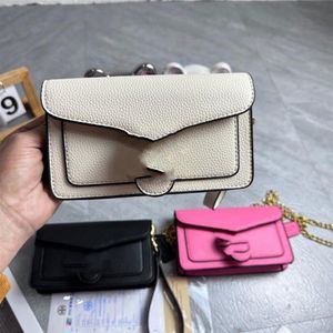 Brand 23SS Femme's Day Packs Gradient Letter Sac Cloud Sac Mouton Sac sous arasme Texture PU PU Leather Fashion Grales enveloppe 274Q