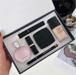 Merk 6 in 1 cosmetische set parfum lipsticks eyeliner mascara vloeibare foundation met box lippen cosme snelle levering