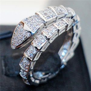 Merk 925 Sterling Zilveren Slangenringen Voor Vrouwen Luxe Pave Diamanten Verlovingsring Bruiloft Witte Topaas Sieraden Gestempeld 10kt Clust294O