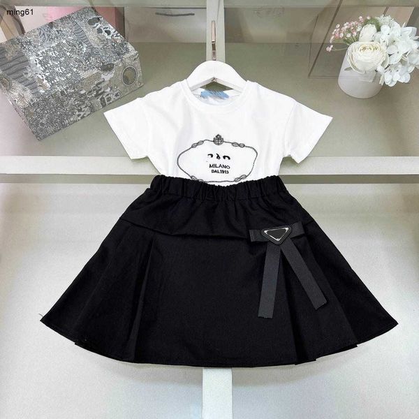 Ropa de marca para bebés, chándales para niños, vestido de princesa con estampado de logotipo, talla 90-150 CM, camiseta para niñas y falda decorativa con cinta, 24 de marzo