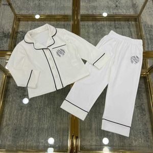 Marque bébé Pyjamas designer enfants vêtements fille garçon vêtements de nuit Taille 100-160 enfants sleepcoat Chemise à manches longues et pantalon taille élastique 24Mar