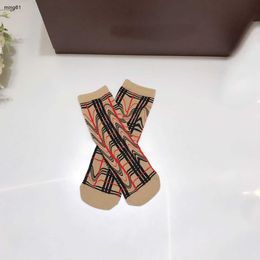 Marque bébé bas Multi couleur rayures croisées chaussettes enfant en bas âge enfants vêtements de marque confortable garçon fille tuyau enfant collants