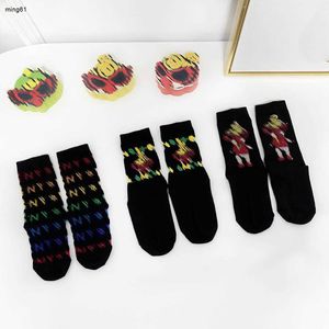 Marque bébé bas Rainbow Letter Jacquard chaussettes pour tout-petits enfants vêtements de marque hiver garçon fille tuyau chaud enfant collants 24Mar