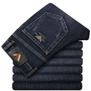 Merk grote lente en zomer dunne jeans rechte elastische elastische jeugd middelste taille gewassen busin casual broek trend