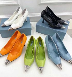 Sandales décontractées de marque à talons hauts et fins pour femmes, chaussures simples pointues et peu profondes en métal et cuir verni de 8cm, nouvelle collection été 2023