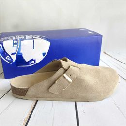 Chaussures décontractées de marque, sandales de printemps et d'été, mocassins allemands enveloppés de liège à bouton unique pour hommes et femmes 35-44
