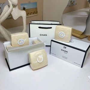 Brand Channle Soap N5 Jabón de baño Juego de 5 piezas Cada 75 g Fragancia rica en burbujas y duradera Cada una emite una fragancia y una limpieza únicas