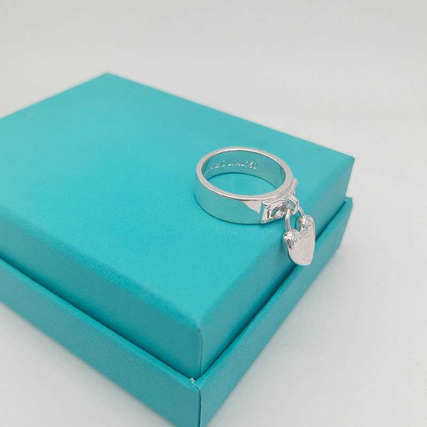Brand Charm Version haute de Dijia Luxury Luxury Simple Love Ring Jewelry TFF Tag CNC Word Student imprimé