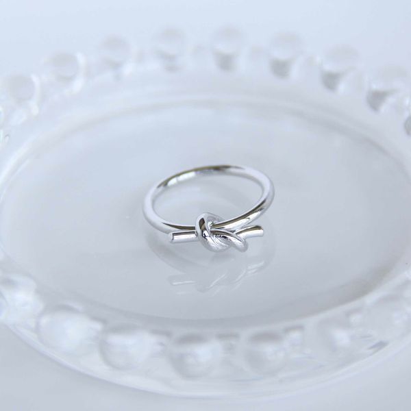 Brand Charm Not Silver Ring Twisted Corde Mens and Womens Matching Rings sans sexualité