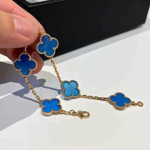 Brand Charm Van S925 Sterling Silver Lucky Lucky Four Leaf Grass Blue Agate Plating Bracelet voor mannen en vrouwen High Edition