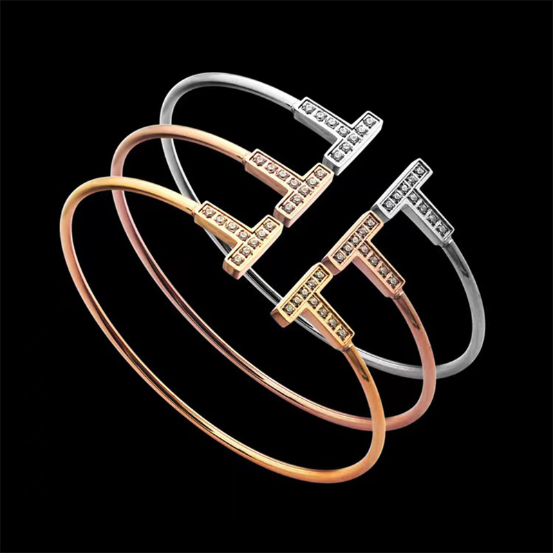 Brand Classic Crystal Cuff Armband modeöppning Justerbara par män Kvinnor armband rostfritt stål pläterat 18k gulddesigner armband smycken